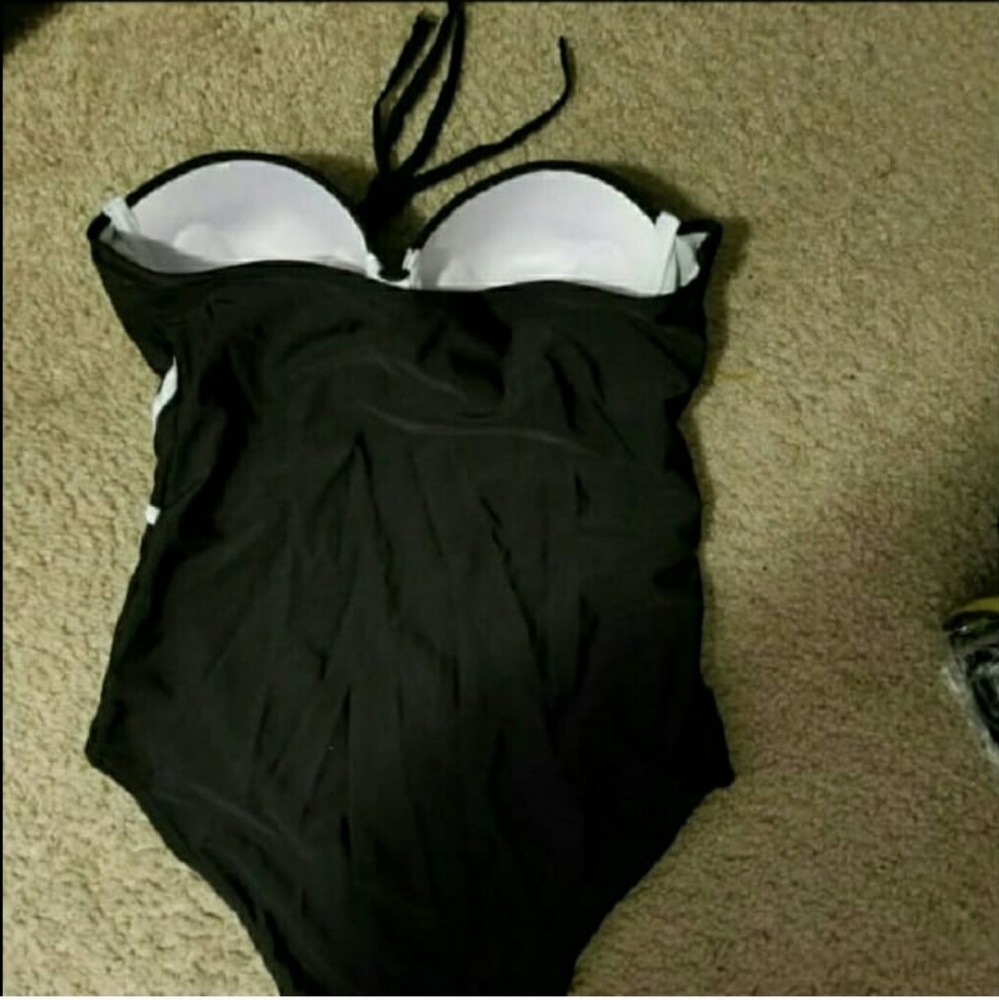 Brand new 2018 BLACK AND WHITE VINTAGE MONIKINI SW - Picture 4 of 4